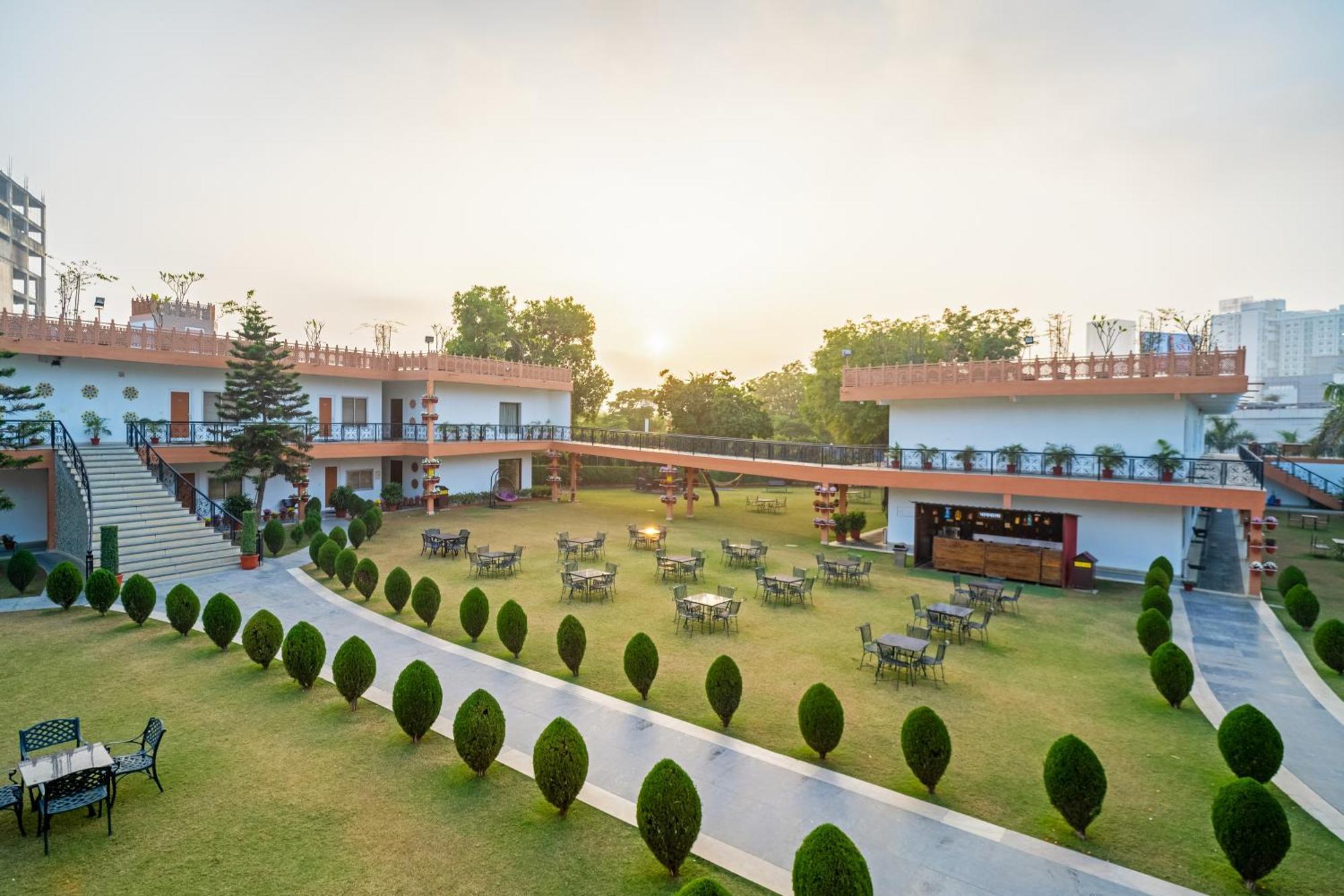 Aapno Ghar Resort & Amusement Park Gurgaon Exteriör bild