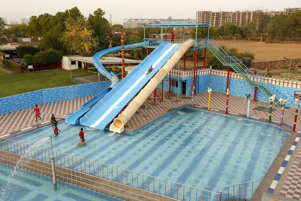 Aapno Ghar Resort & Amusement Park Gurgaon Exteriör bild